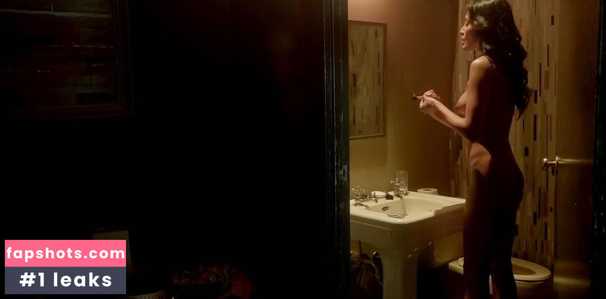 Kira Clavell gallery photo #37