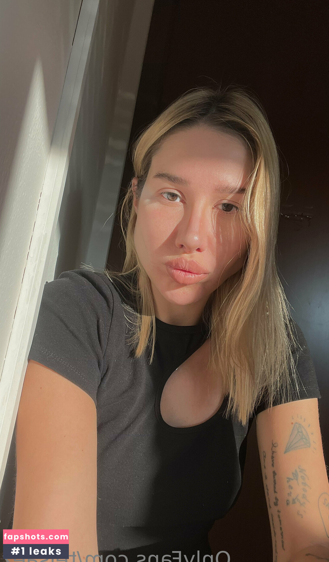 kira_evans Nude Leaks OnlyFans Photos #14 - LeakJerk