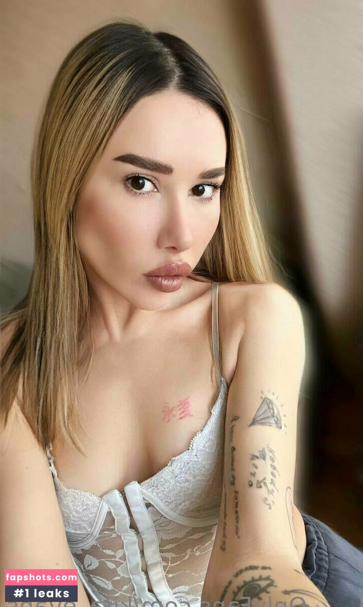 kira_evans Nude Leaks OnlyFans Photos #15 - LeakJerk