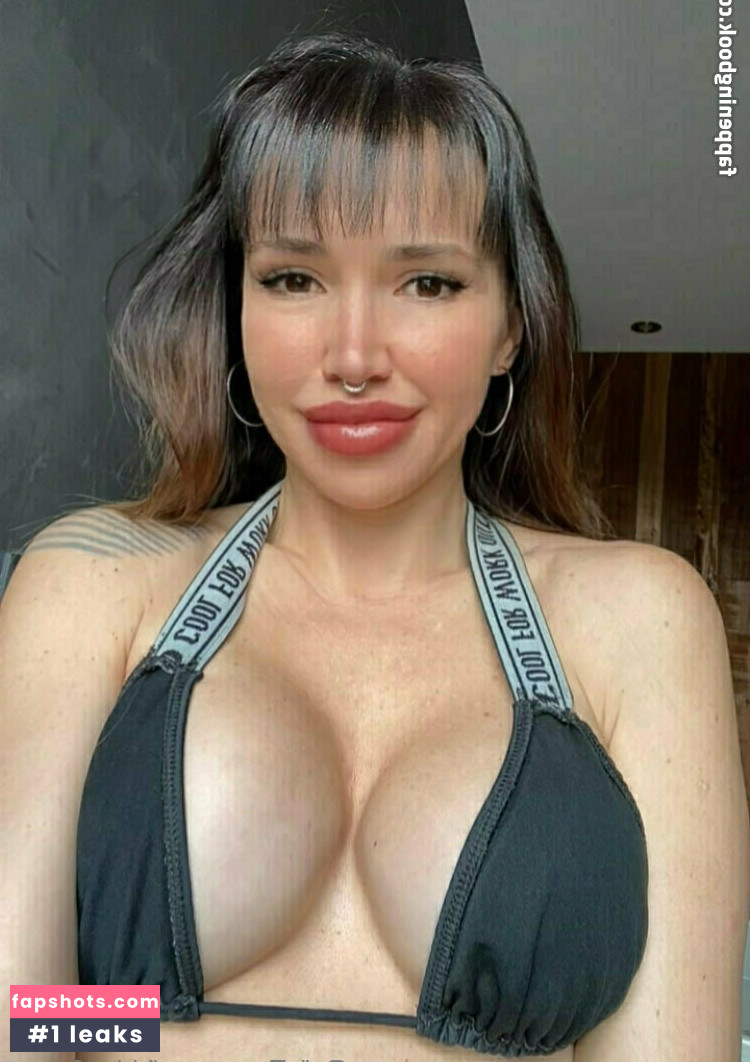 kira_evans Nude Leaks OnlyFans Photos #4 - LeakJerk