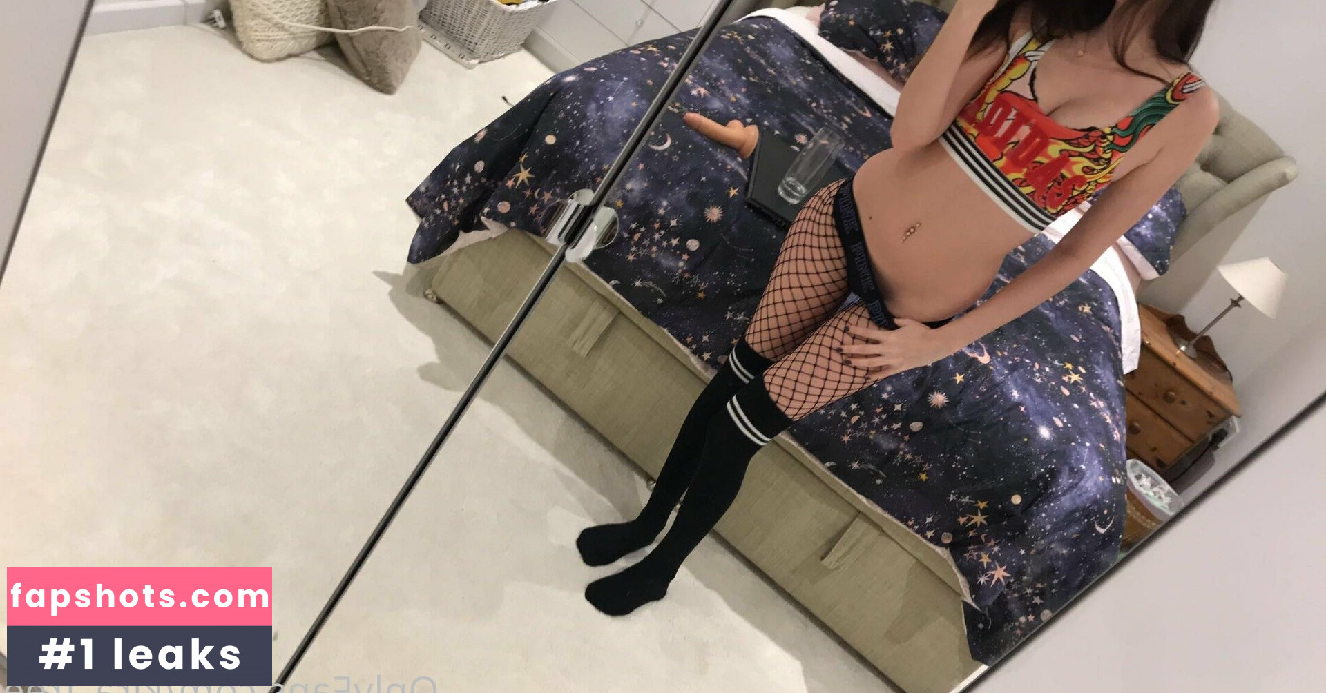 kira_free nude babe gallery