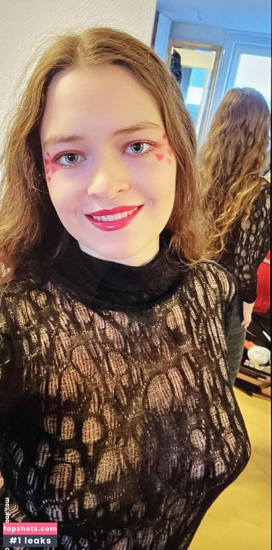 Kira Fuchs gallery photo #8