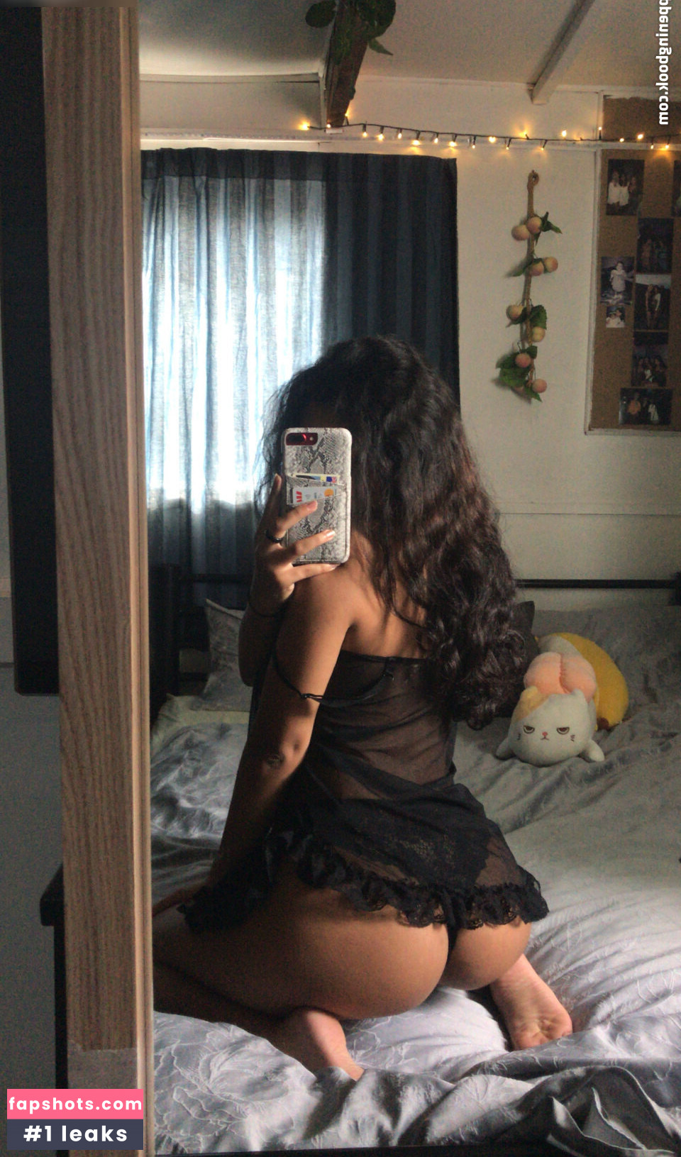 Kira Kattan gallery photo #37