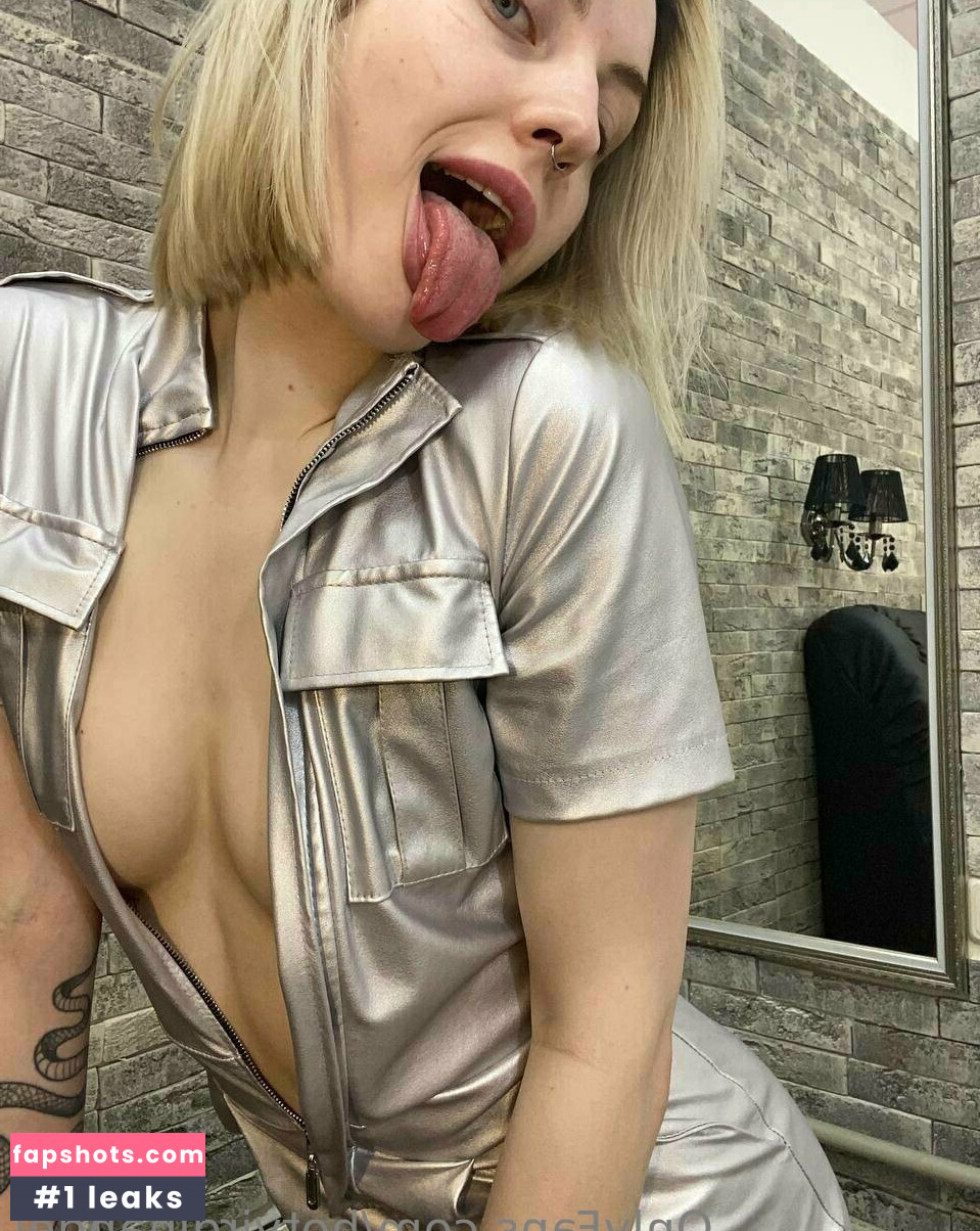 kira_kitsune gallery photo #27