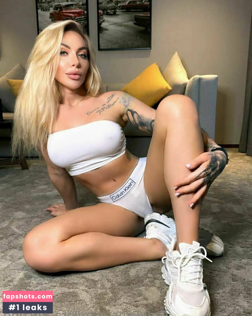 kira_kitsune gallery photo #43