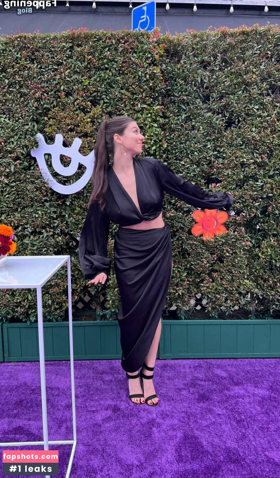 Kira Kosarin gallery photo #207