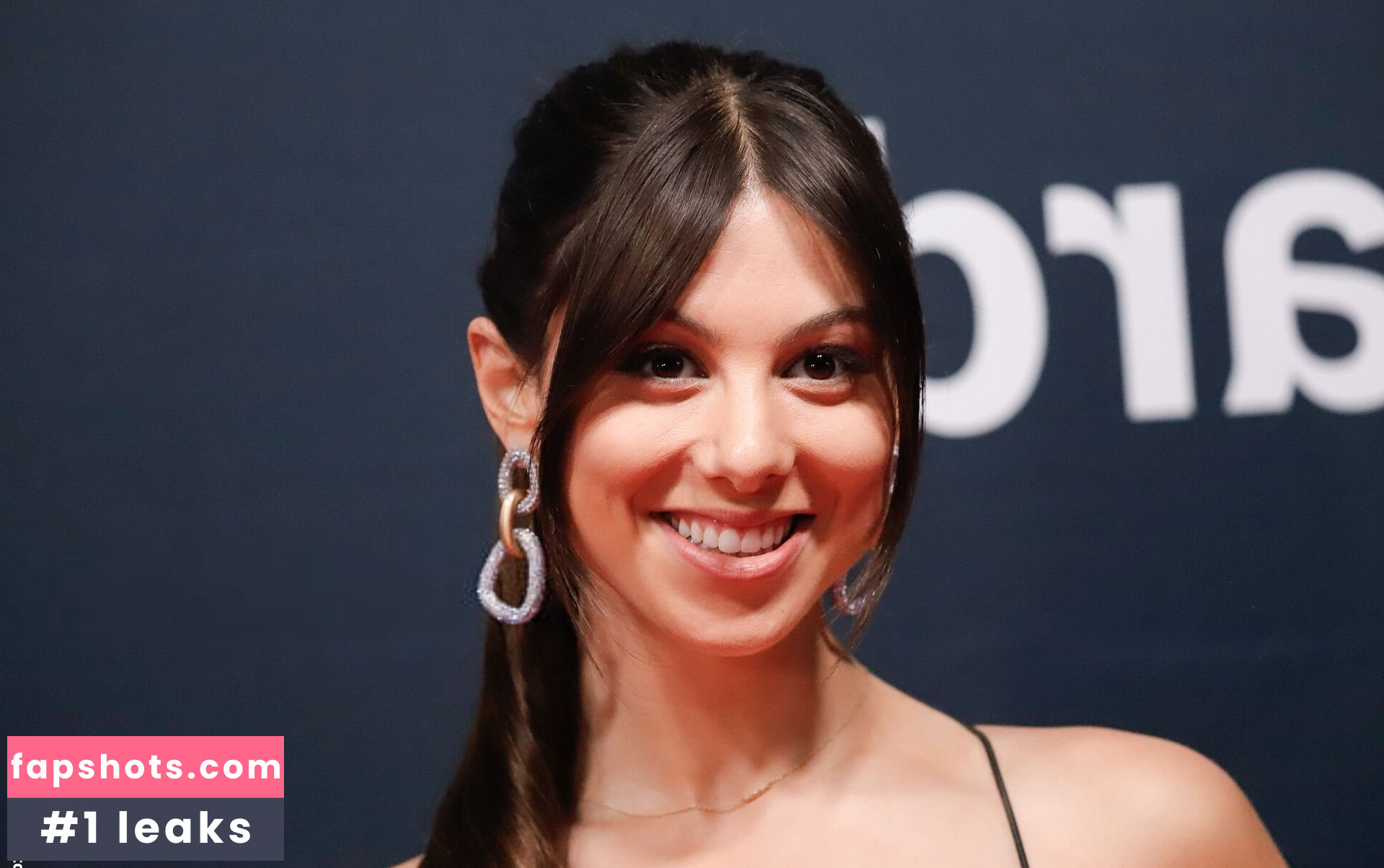 Kira Kosarin gallery photo #7