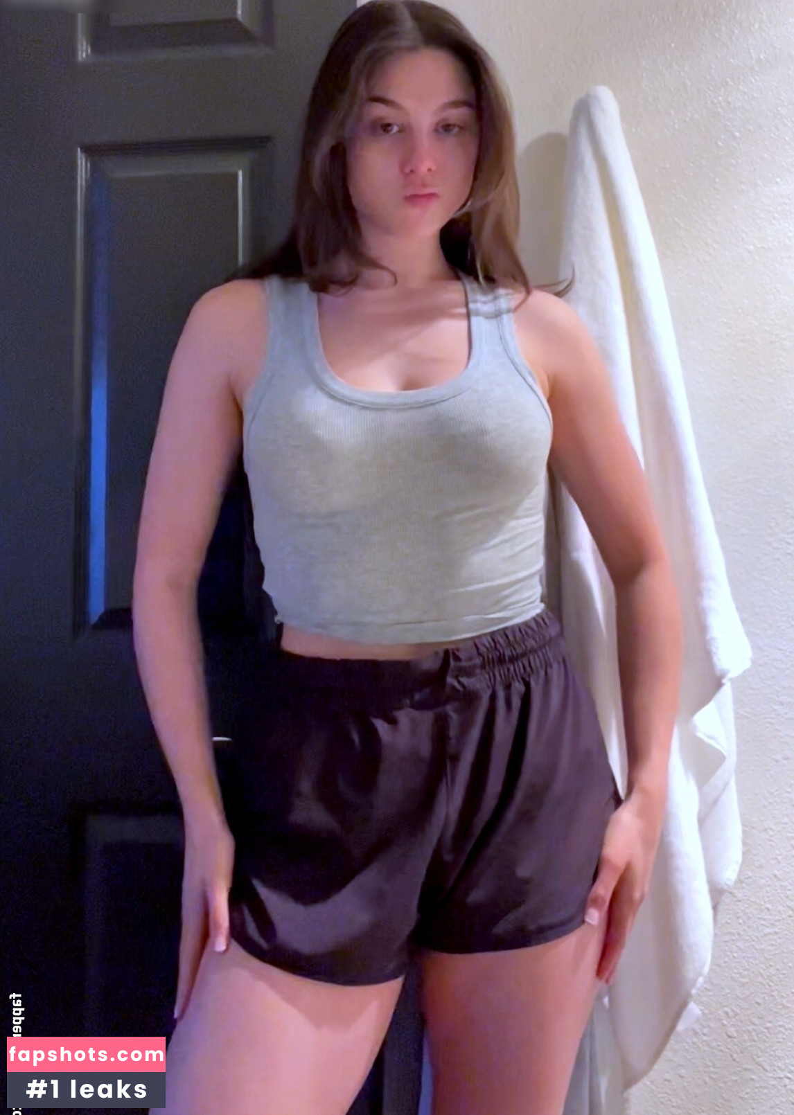 Kira Kosarin gallery photo #88