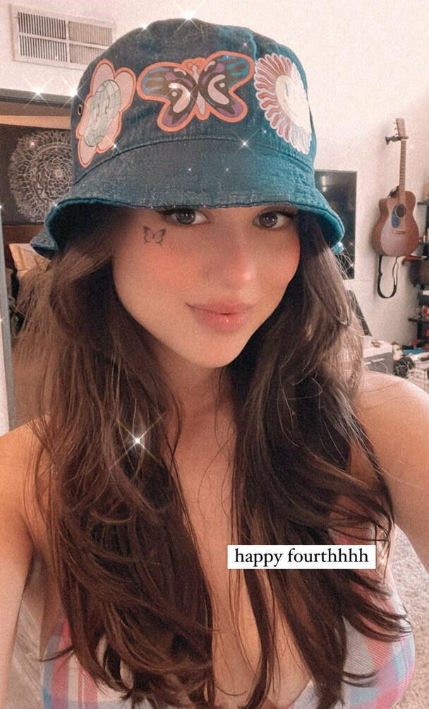 kira-kosarin Nude Leaks OnlyFans Photos #928 - LeakJerk