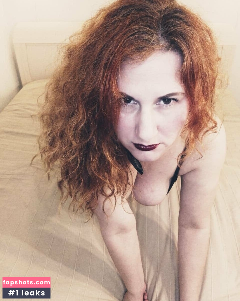 kira_lady gallery photo #10