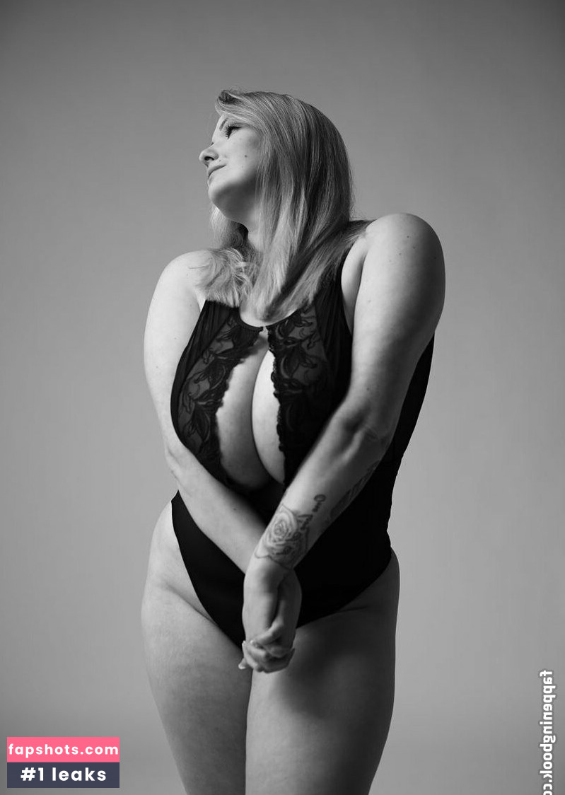 Kira Liv gallery photo #184