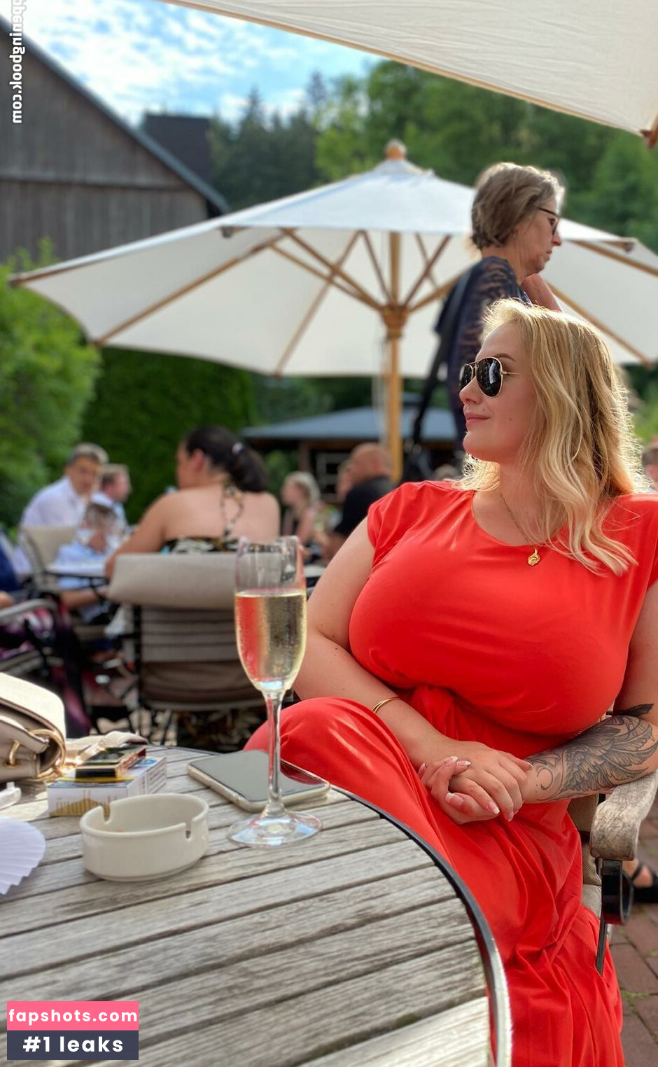 Kira Liv gallery photo #196