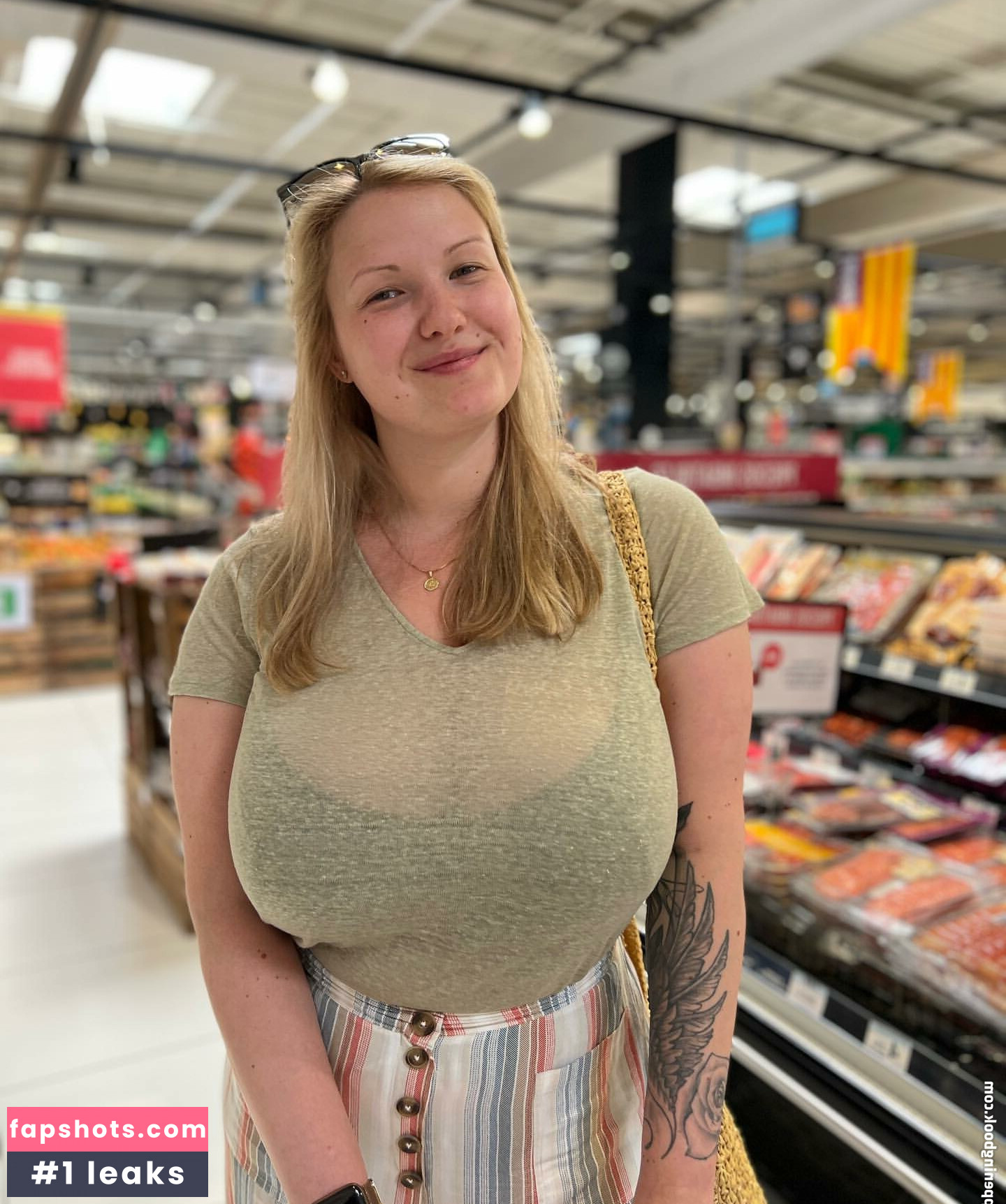 Kira Liv gallery photo #210