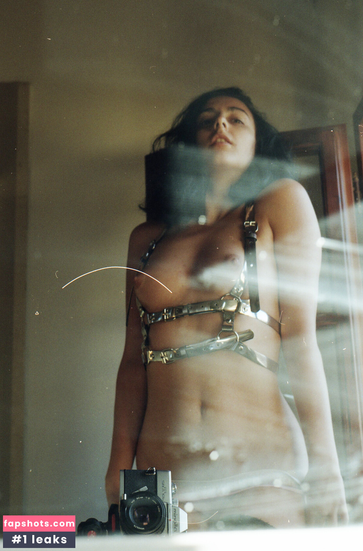 Kira Oneida gallery photo #5