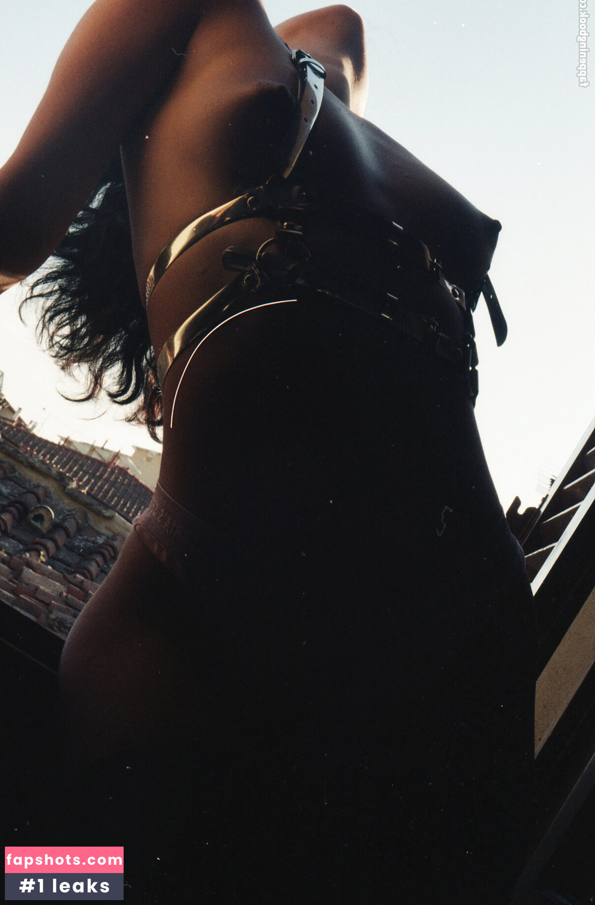 Kira Oneida gallery photo #7