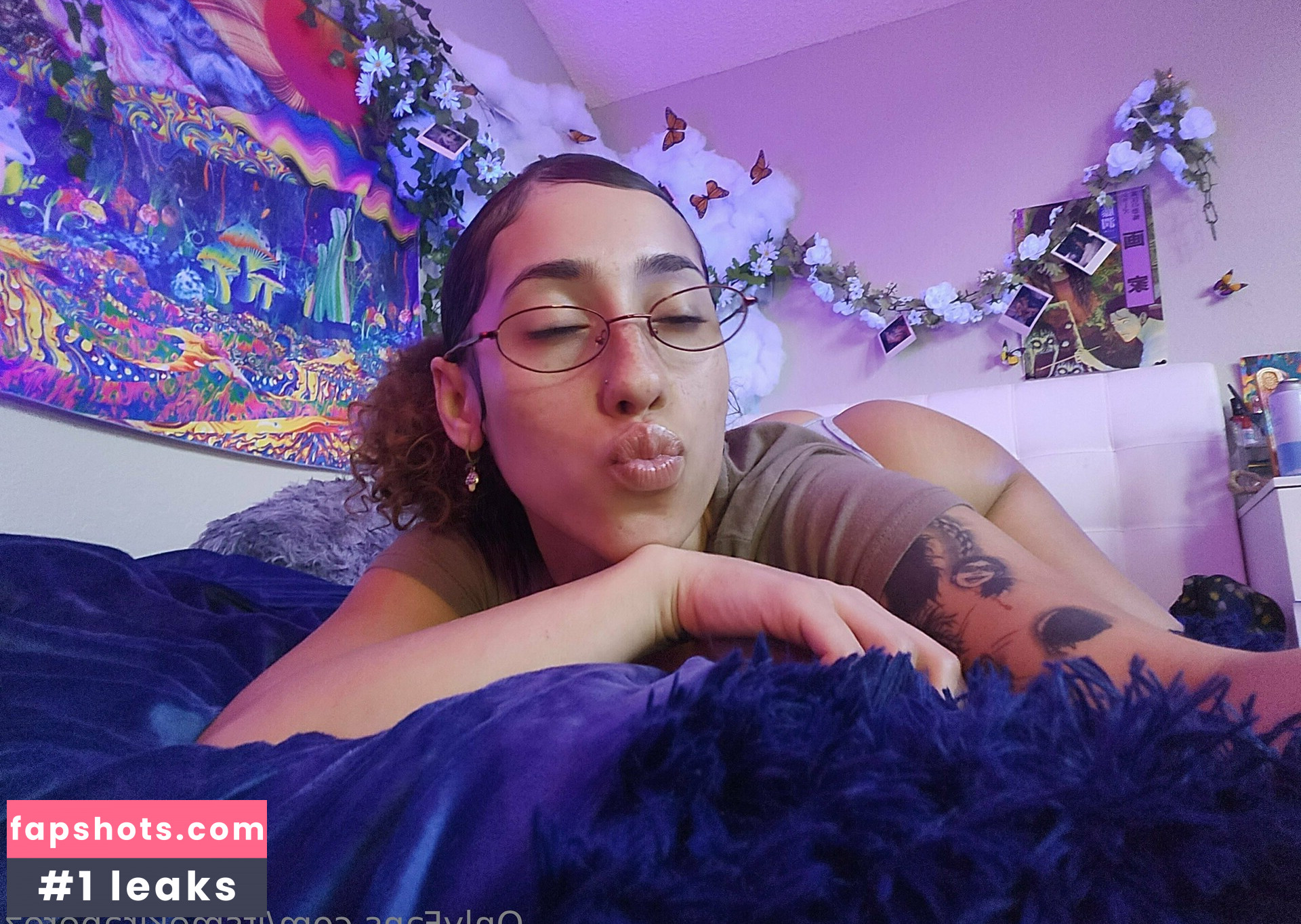 Kira Perez gallery photo #122