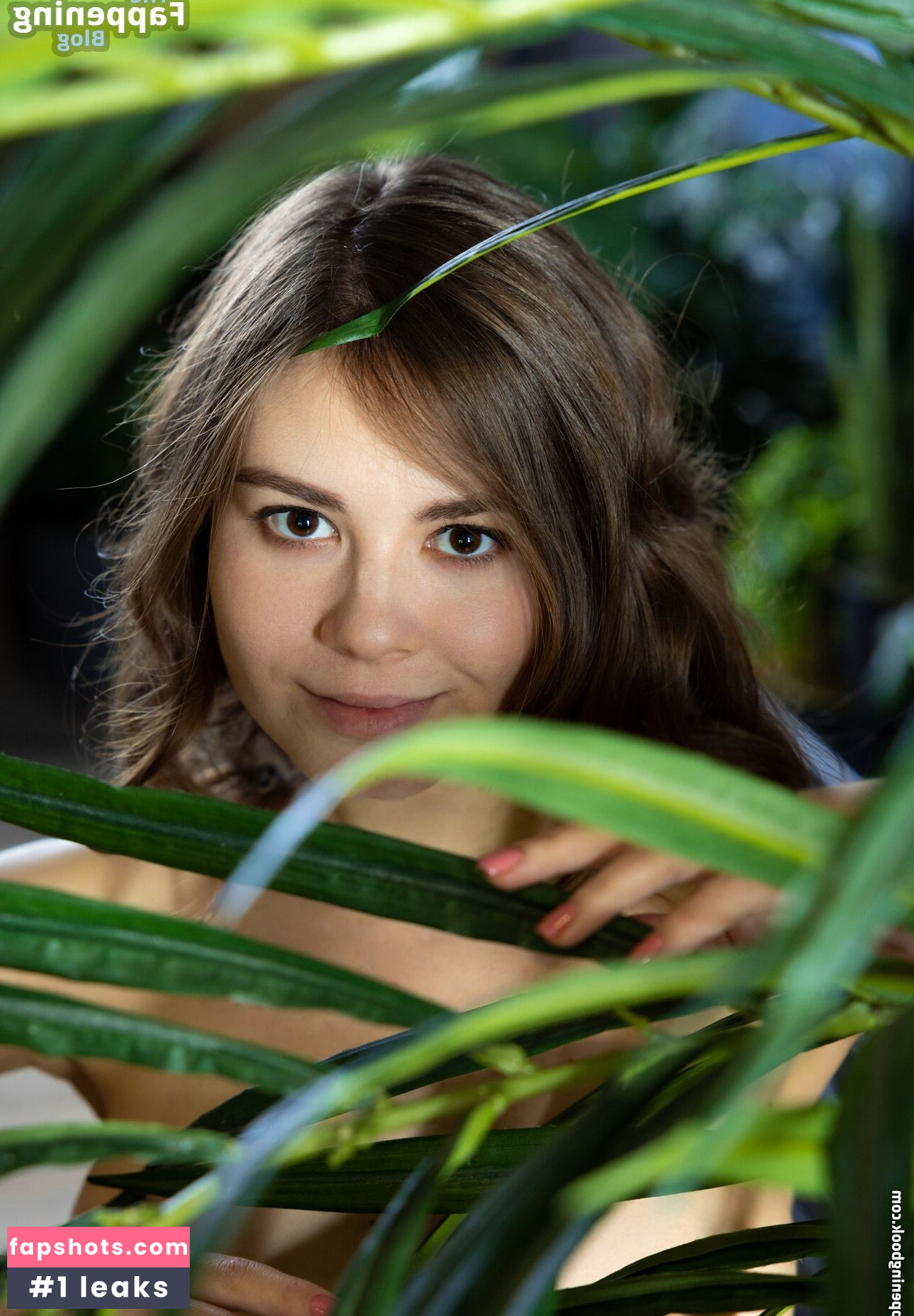 Kira Rami gallery photo #9