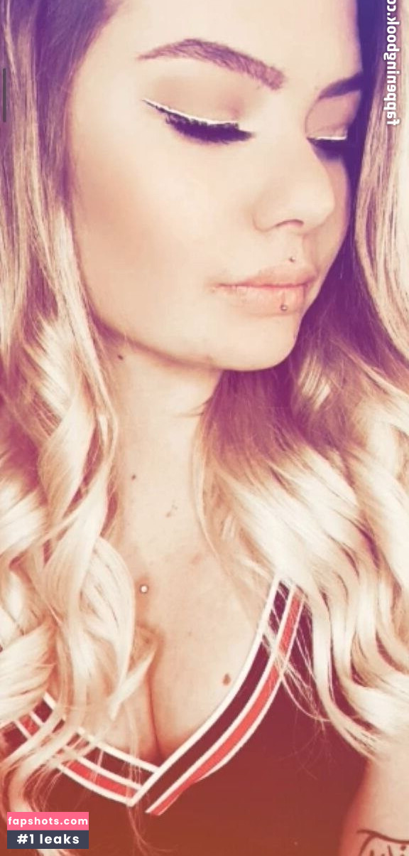 Kira Rastetter / Blondi gallery photo #8