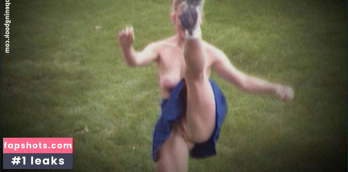 Kira Reed gallery photo #146