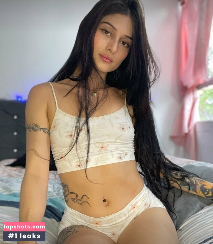 kira_rocks gallery photo #12