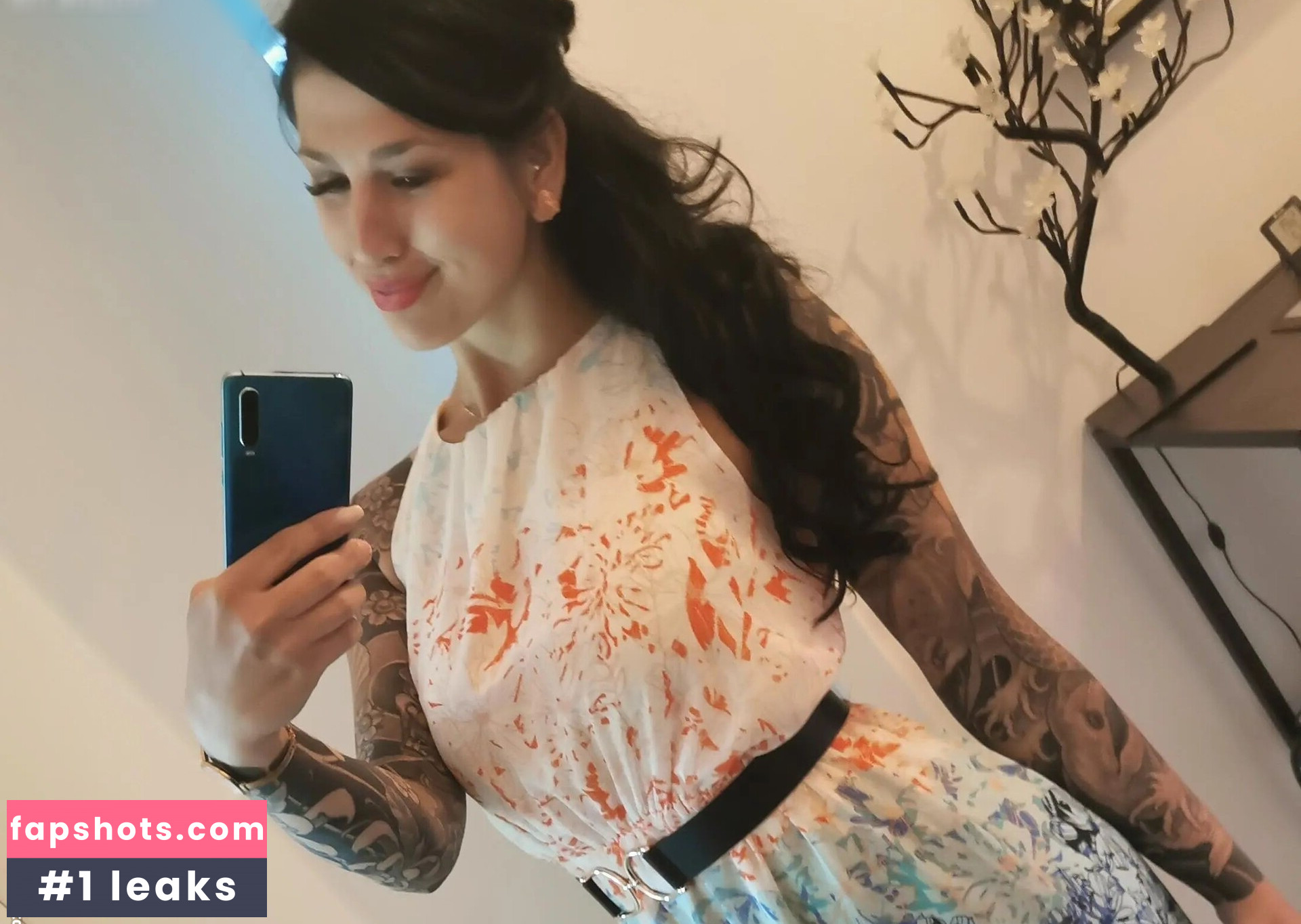 KiraKane gallery photo #13