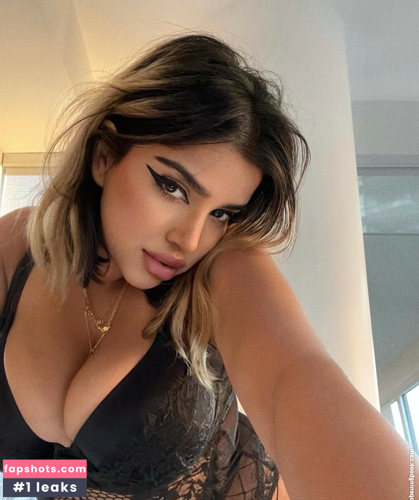 Kiran gallery photo #23