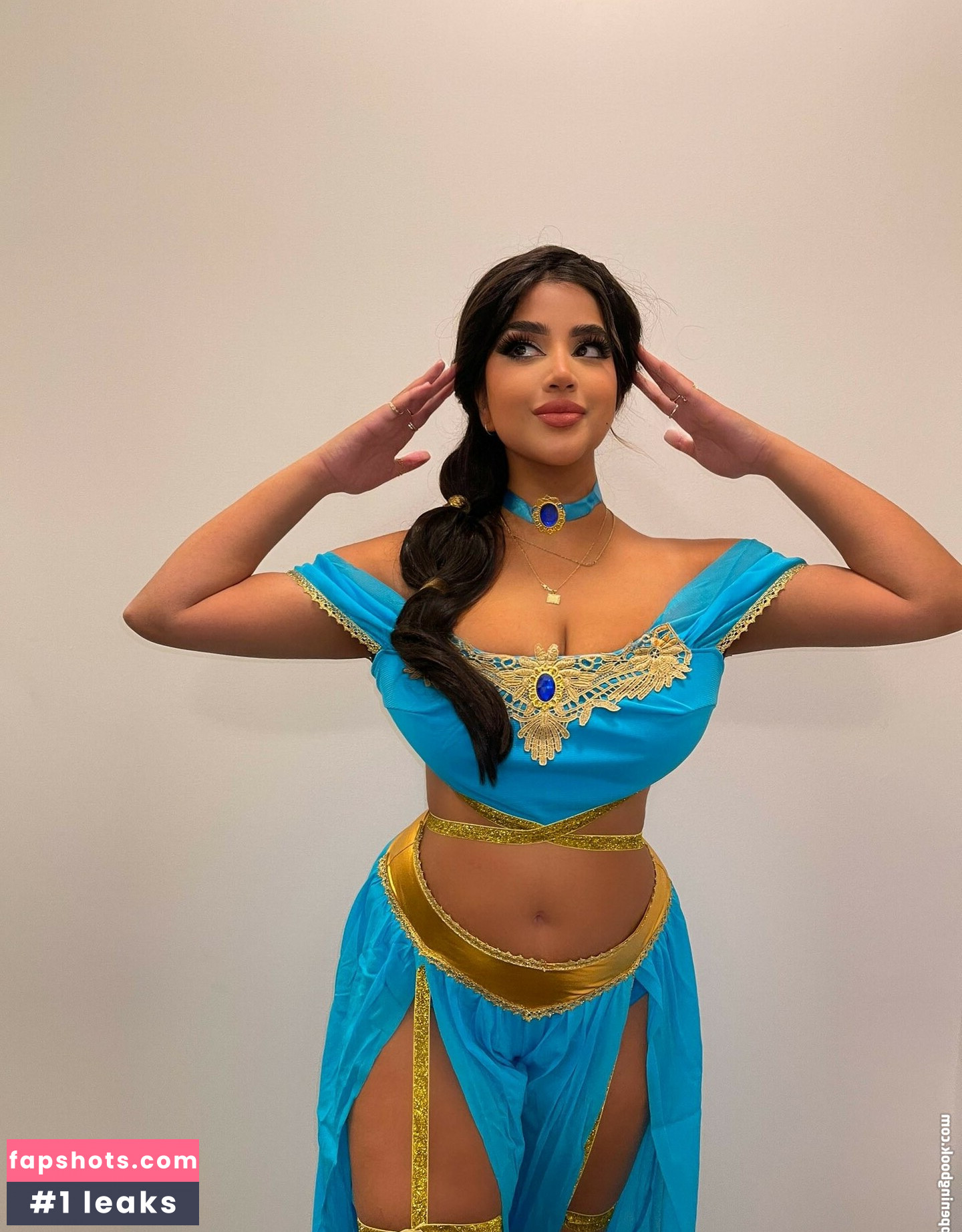 Kiran gallery photo #27