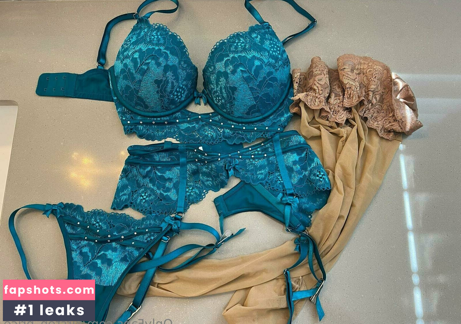 Kirsten Price Nude Leaks OnlyFans Photos #227 - LeakJerk