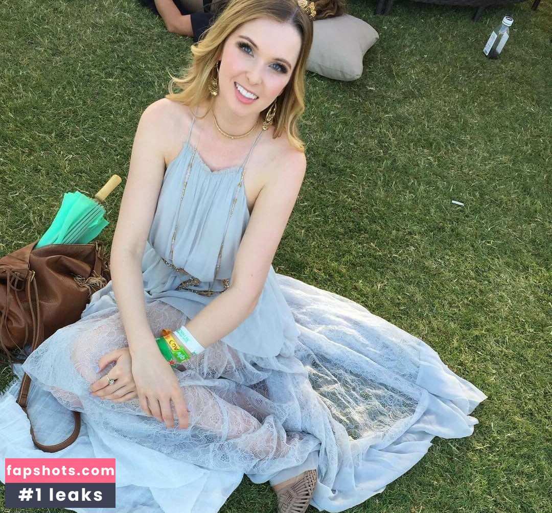 Kirsten Prout Nude Leaks OnlyFans Photos #11 - LeakJerk