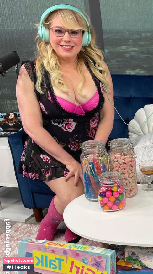 Kirsten Vangsness nude babe gallery