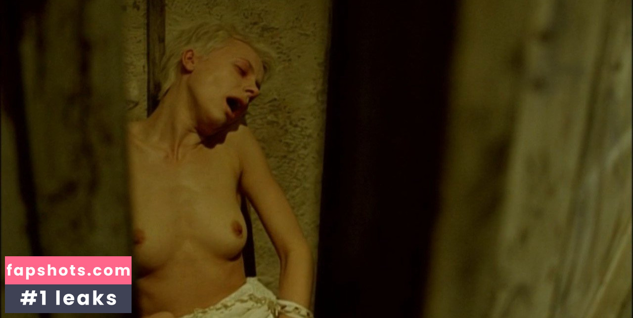 Kirsti Stubo gallery photo #2