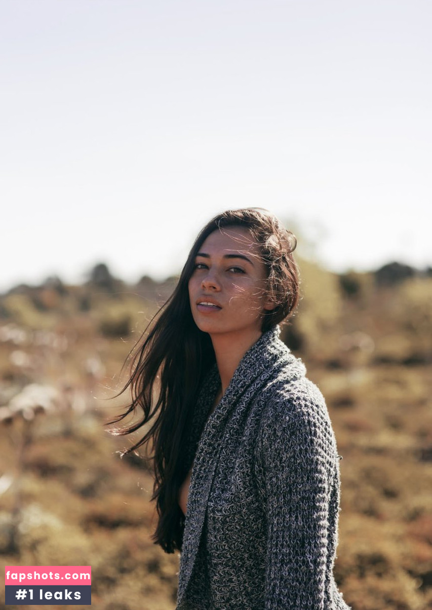 Kirstie Beck gallery photo #9