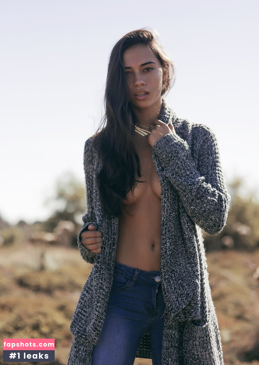 Kirstie Beck gallery photo #10