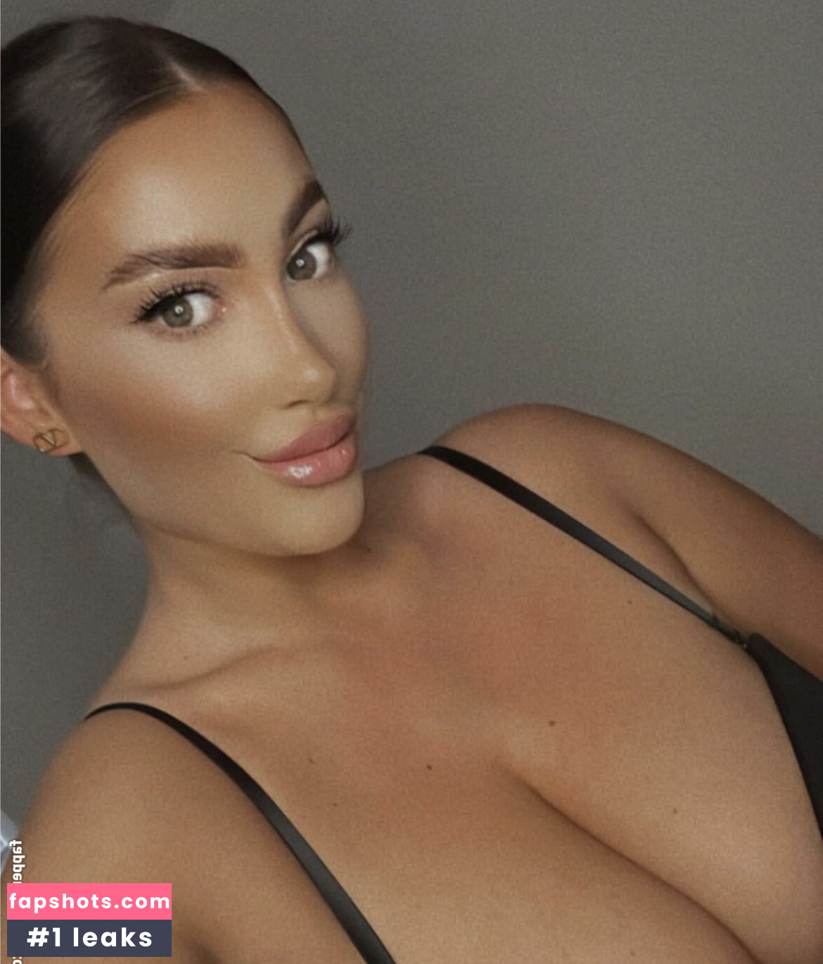 Kirstie V gallery photo #19