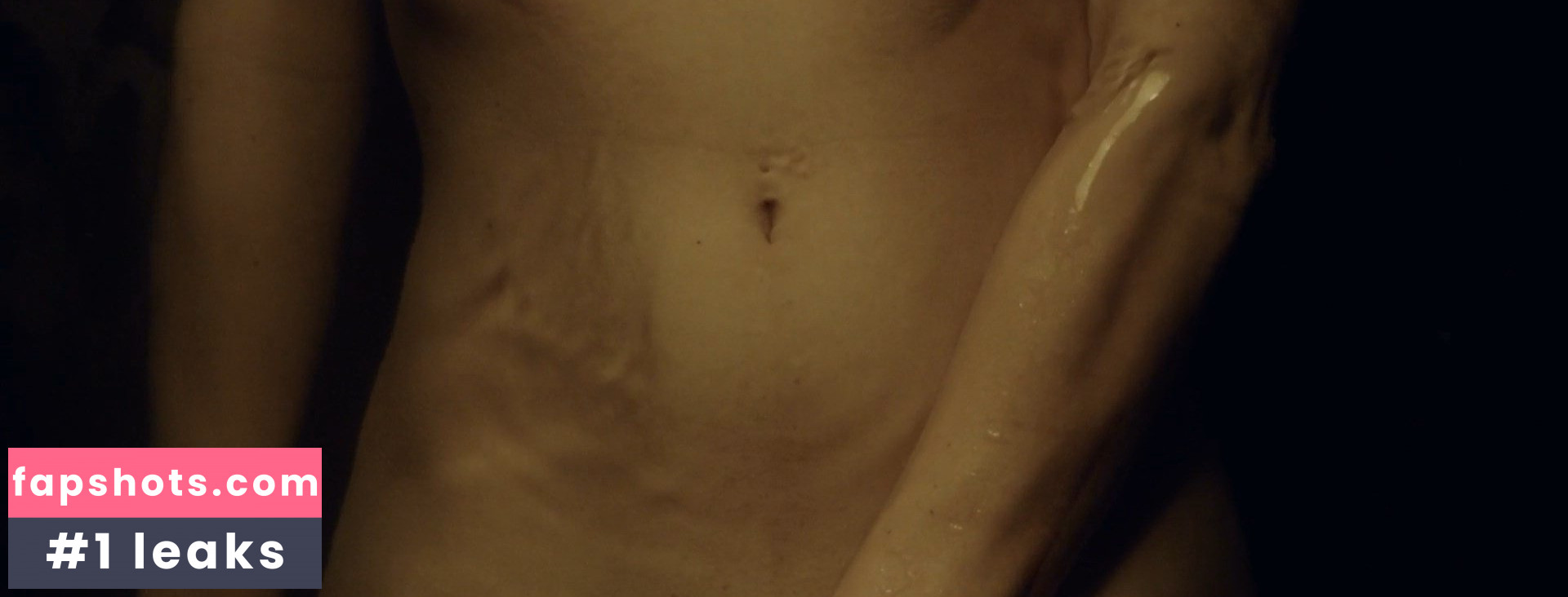 Kirsty Averton gallery photo #2