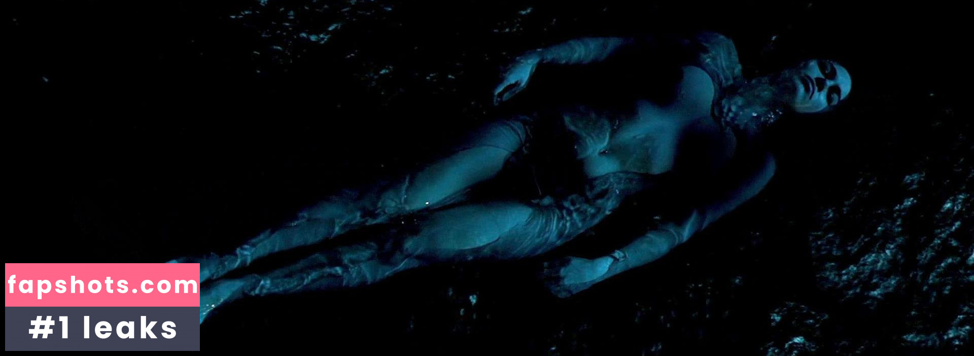 Kirsty Averton gallery photo #9