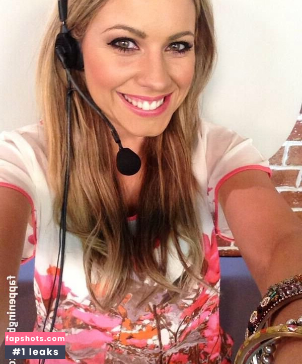 Kirsty Duffy nude babe gallery