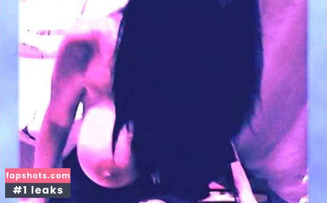 Kirsty Hill gallery photo #23