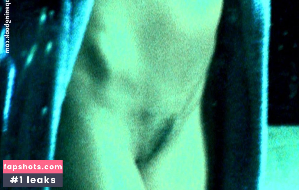 Kitt Pomidoro gallery photo #4