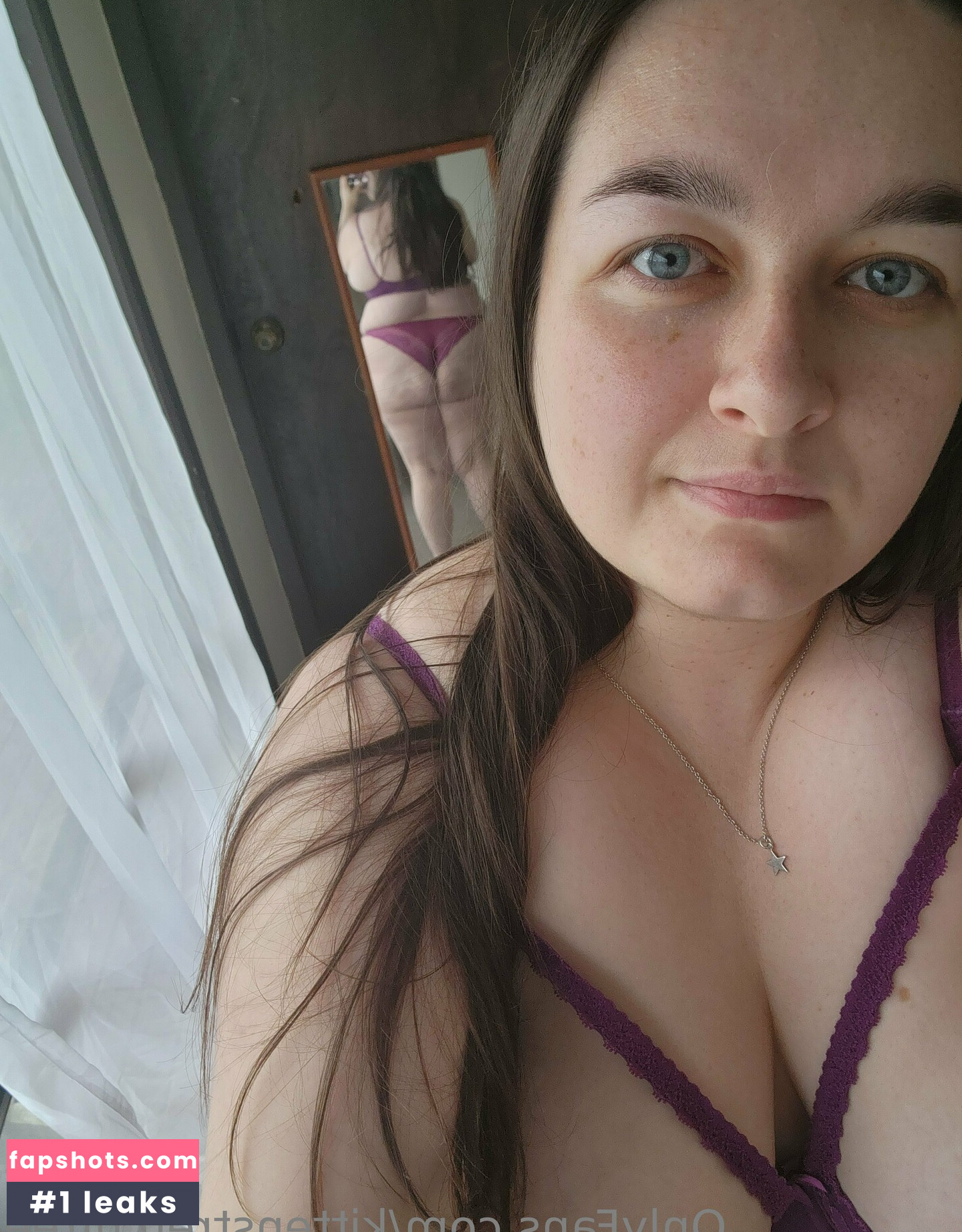 kittenstretchfree gallery photo #3