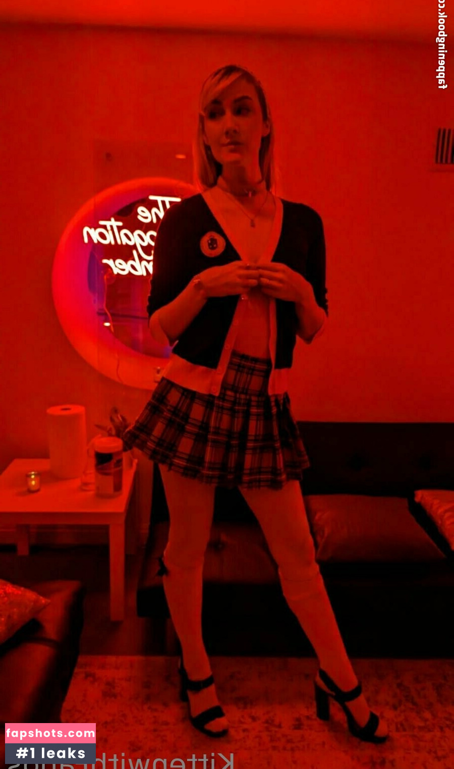 kittenwithfangsfree Nude Leaks OnlyFans Photos #33 - LeakJerk