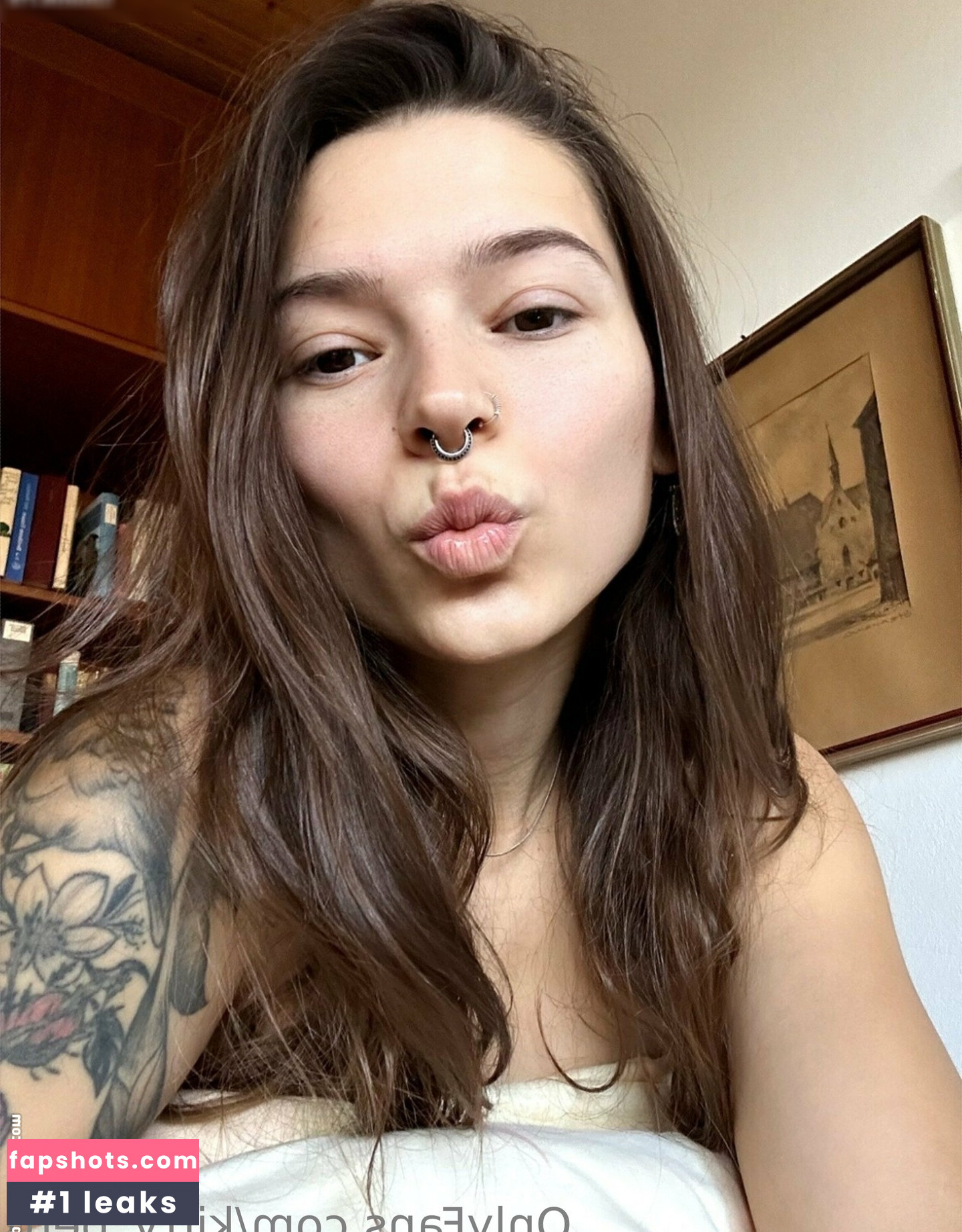 Kitty Berg gallery photo #19