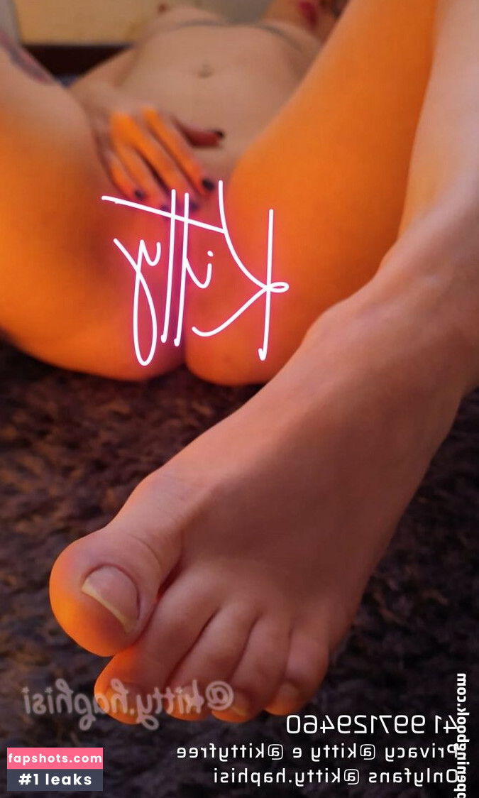 Kitty Haphisi nude babe gallery