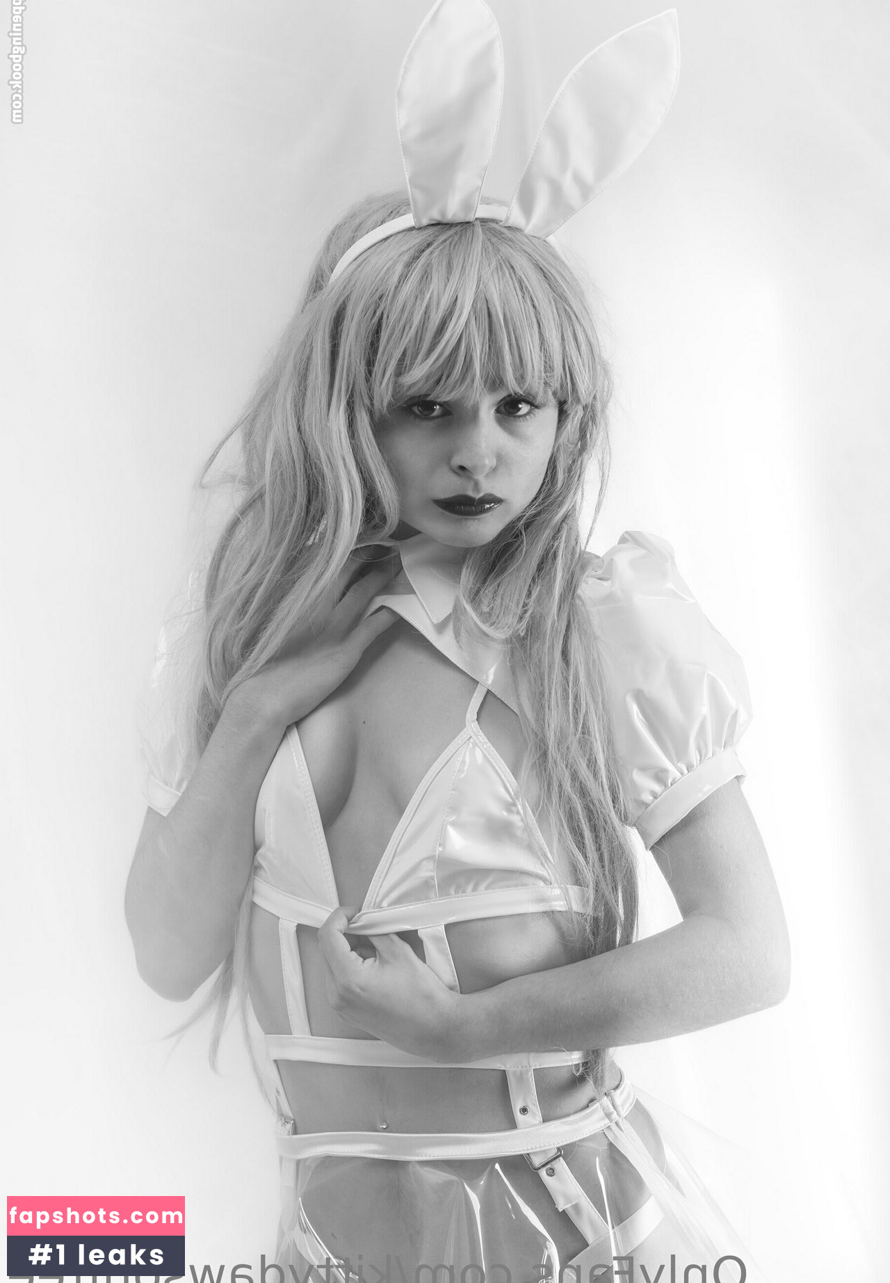 kittydawsonfree gallery photo #13