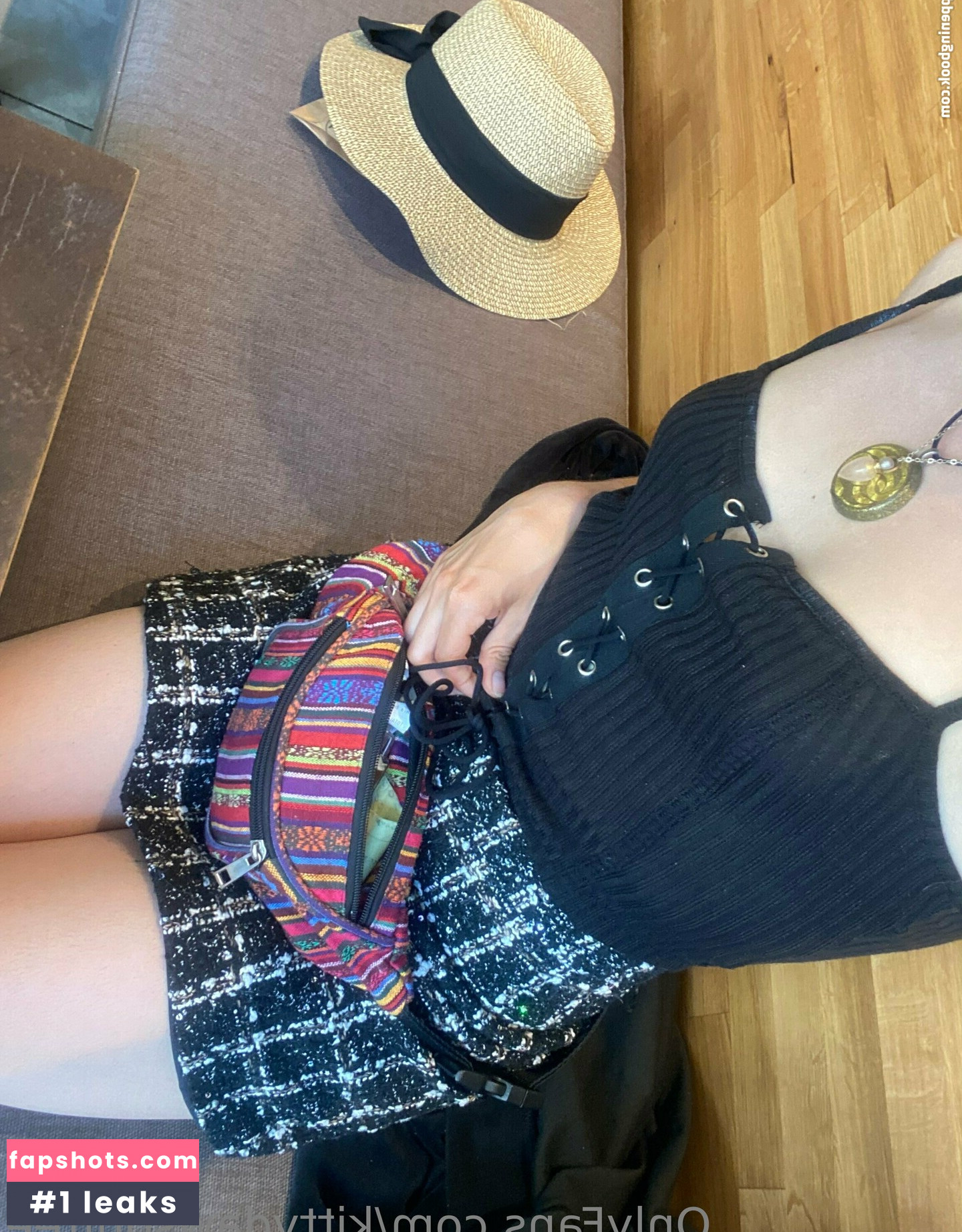 kittydawsonfree gallery photo #10