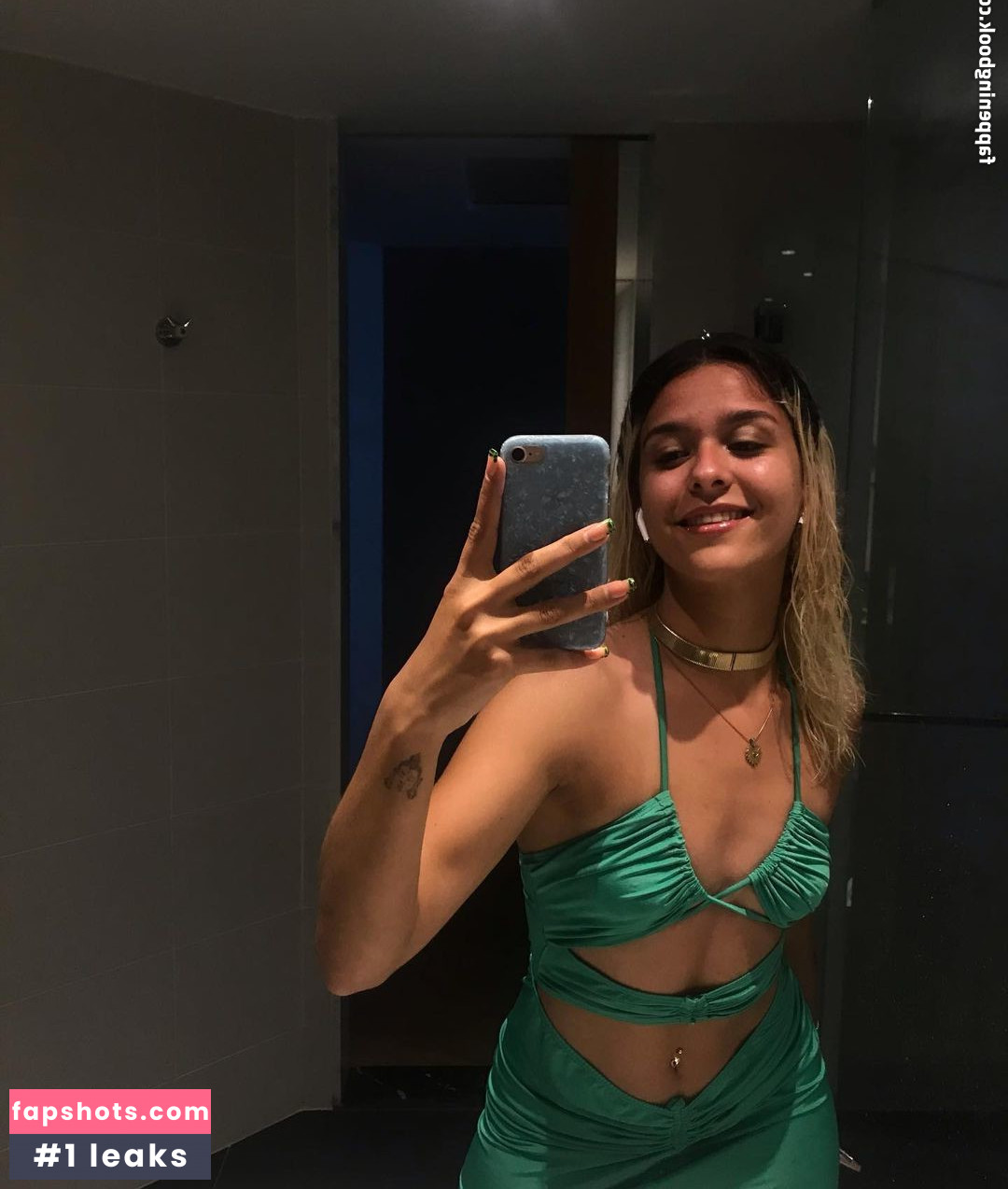 kittylov2r gallery photo #2