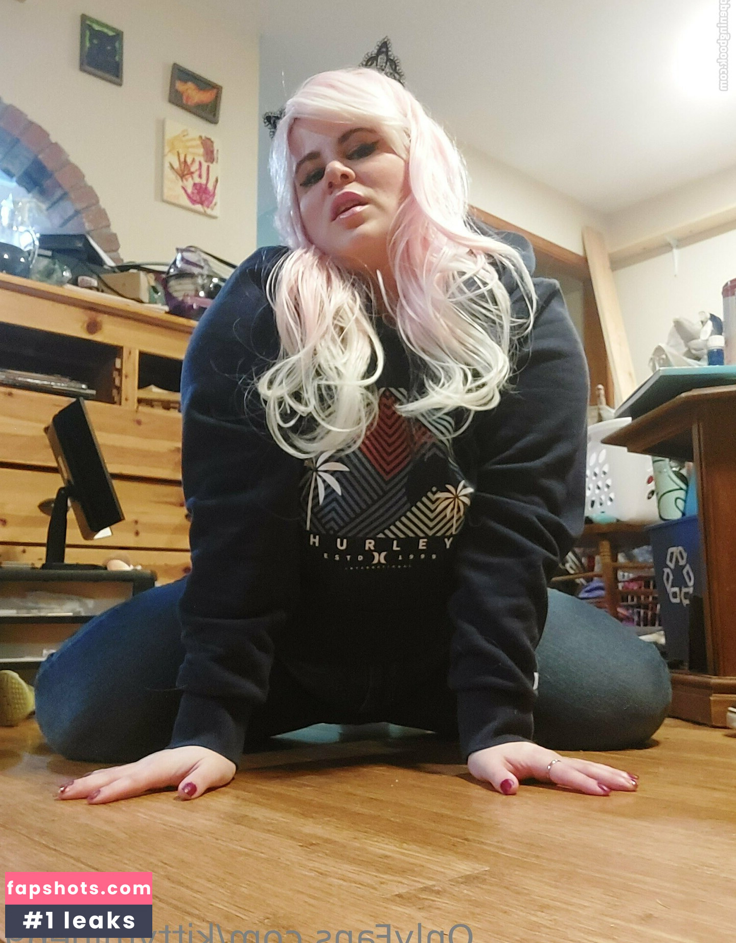 kittymine69 gallery photo #23