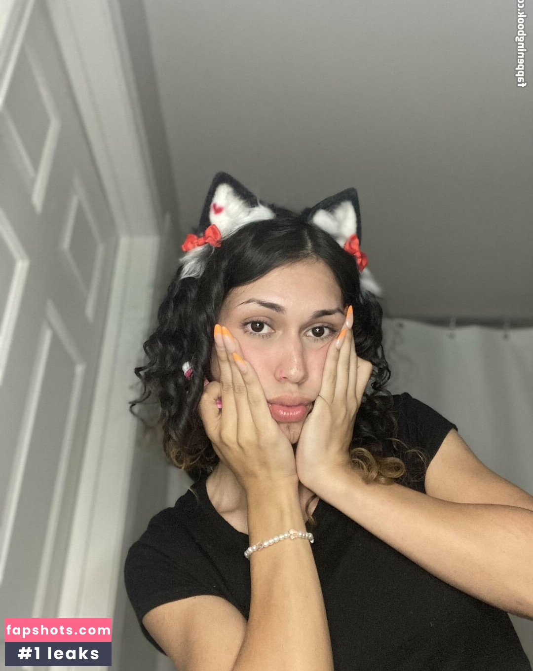 kittypiesss nude babe gallery