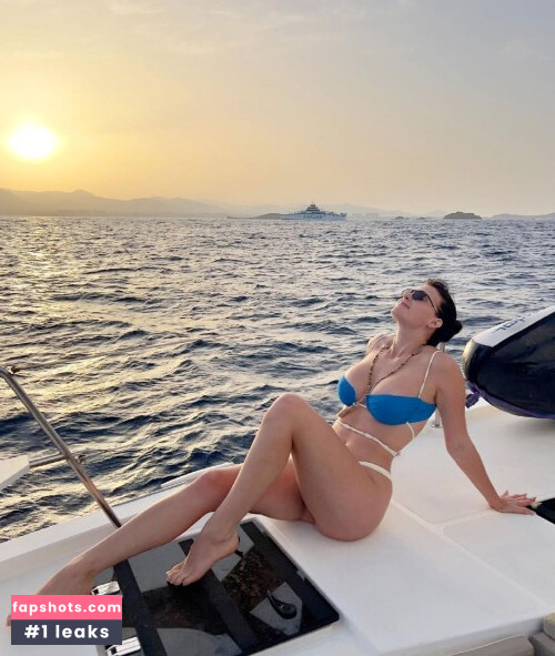 KittyPlays gallery photo #634