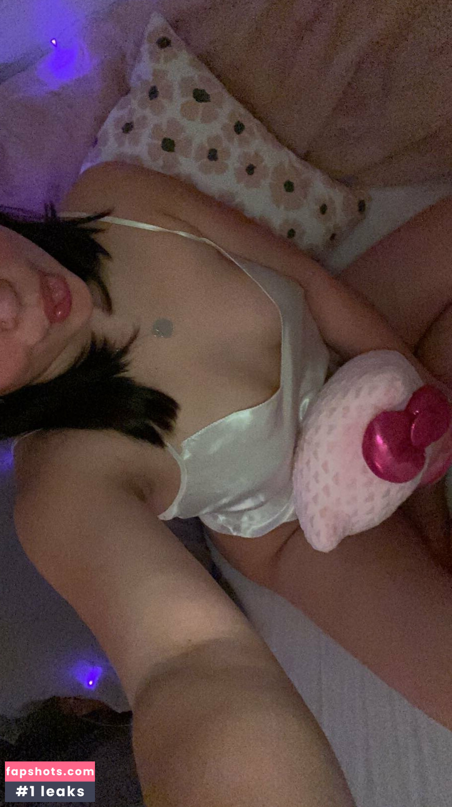 kittyscalling gallery photo #3